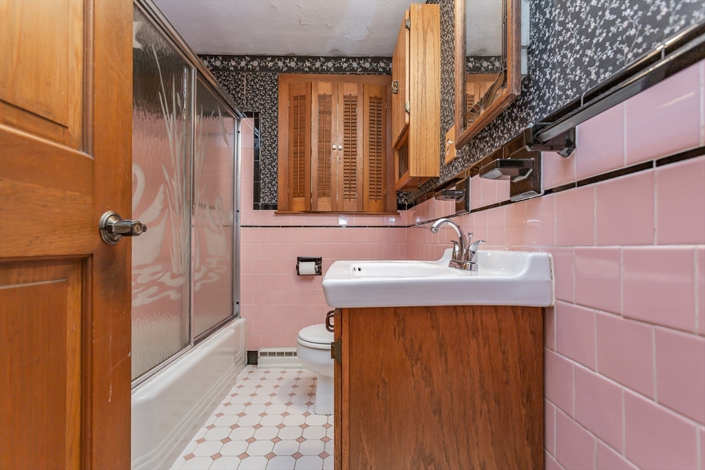 68 Redwood Road Somerset, MA 02726 - Photo 18 of 28 Gallery Image 18