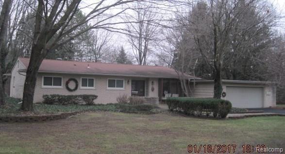26100 Barbados Road Farmington Hills, MI 48334 - Photo 2 of 15