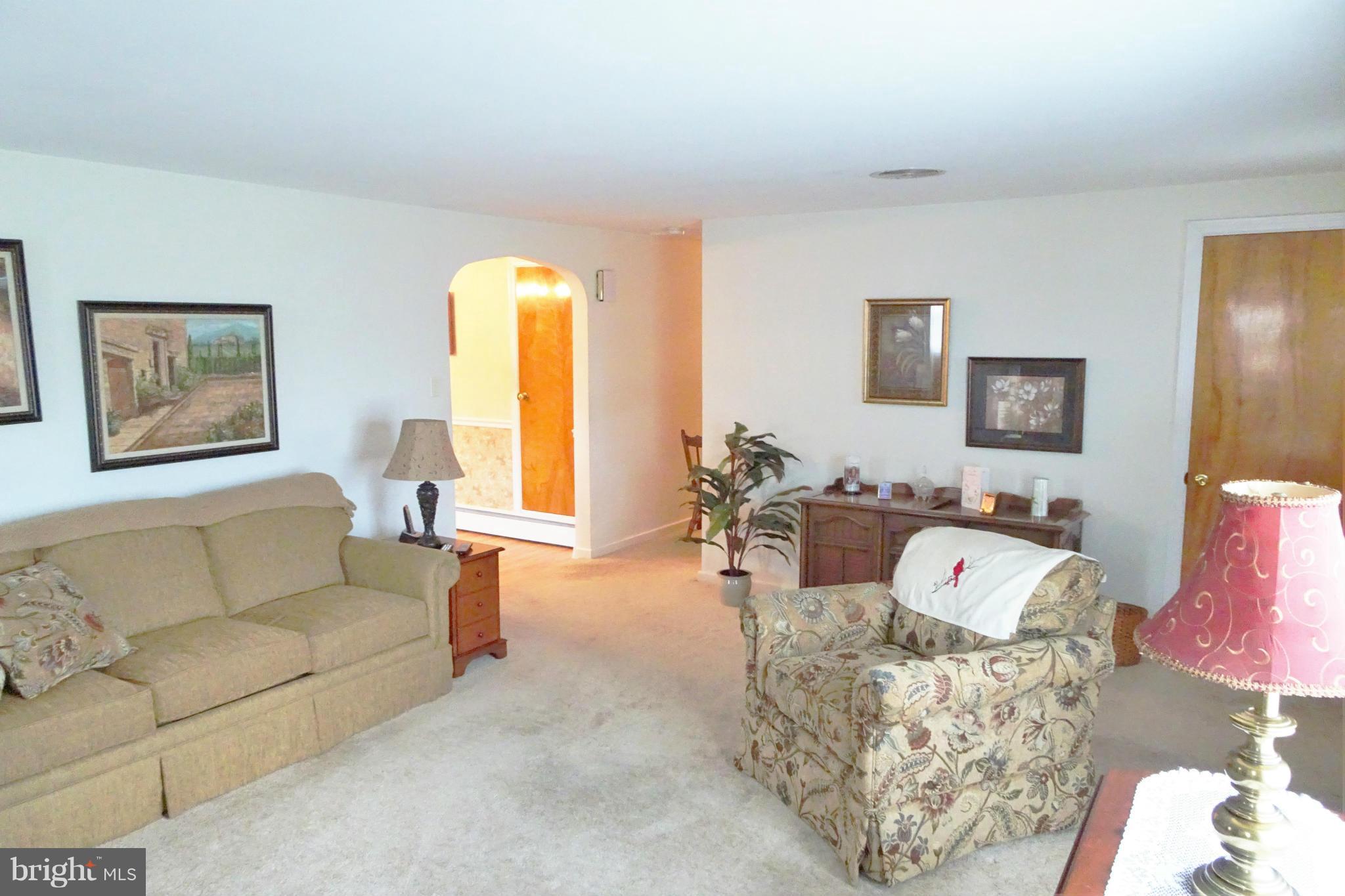 3643 Wayne Road Chambersburg, PA 17202 - Photo 12 of 25 Living Room