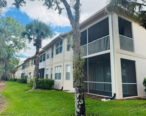 $324,900 | 3977 Bishopwood Court East, Unit 203, Naples, FL 34114