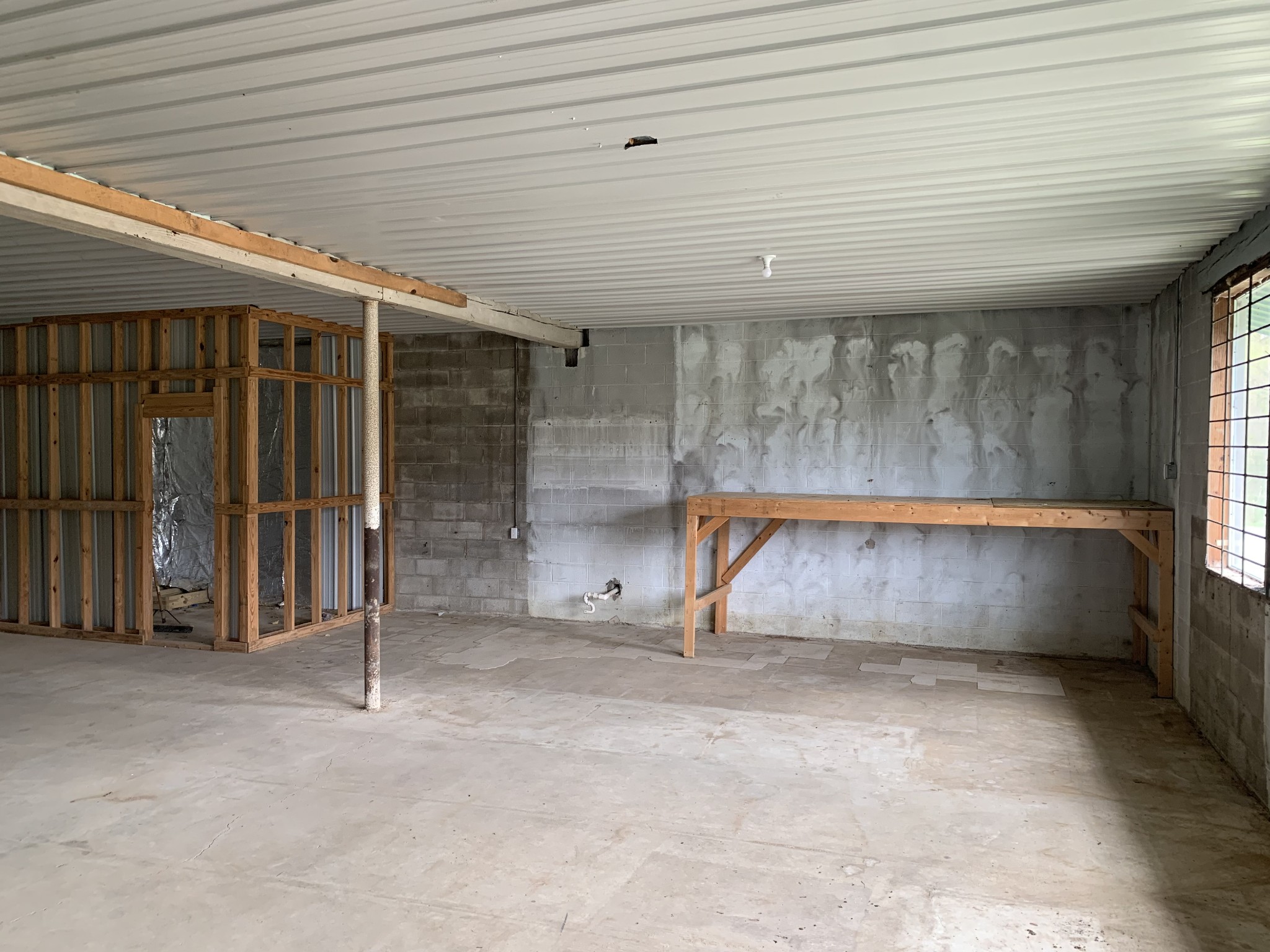 137 Factory Creek Road Ethridge, TN 38456 - Photo 14 of 21 an empty room with windows