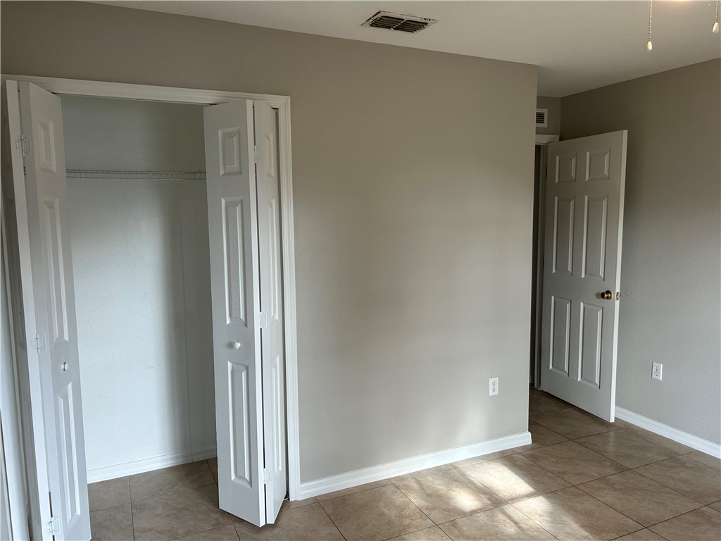 486 Biscayne Lane Sebastian, FL 32958 - Photo 4 of 15 an empty room with windows