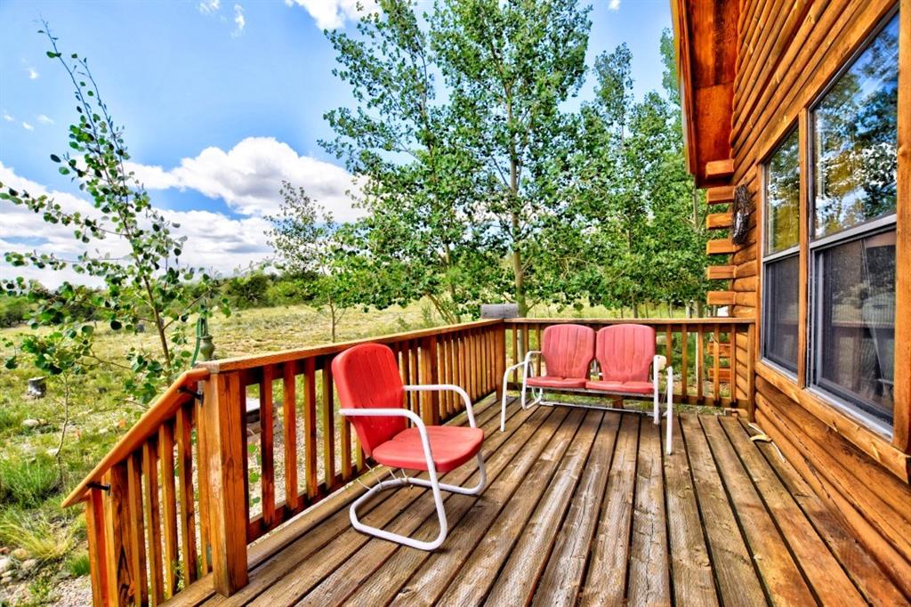 8614 Remington Road Como, CO 80432 - Photo 28 of 35 a balcony view with a seating space