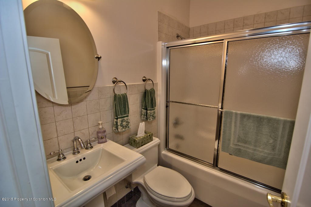 808 Saddle Loop Road Clarks Summit, PA 18411 - Photo 38 of 58 Gallery Image 38