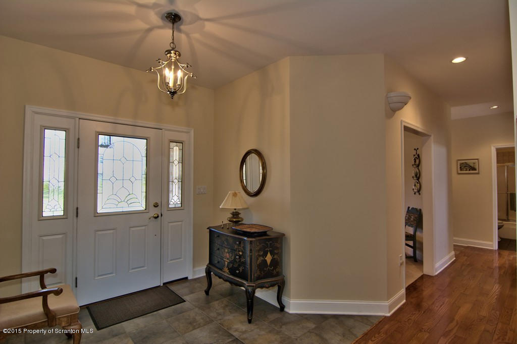 808 Saddle Loop Road Clarks Summit, PA 18411 - Photo 4 of 58 Gallery Image 4