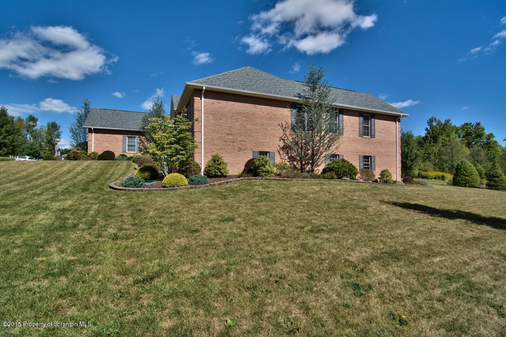 808 Saddle Loop Road Clarks Summit, PA 18411 - Photo 56 of 58 Gallery Image 56