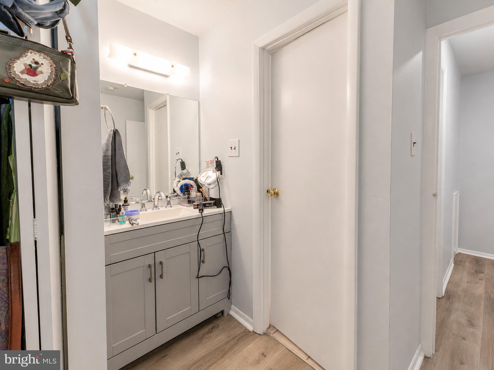 43 Buttonwood Road Voorhees, NJ 08043 - Photo 18 of 33