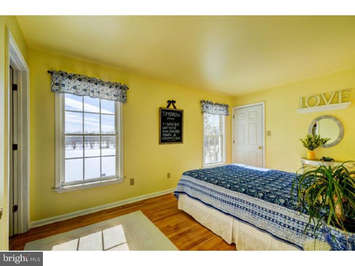 129 Dey Road Cranbury, NJ 08512 - Photo 9 of 25 Gallery Image 9