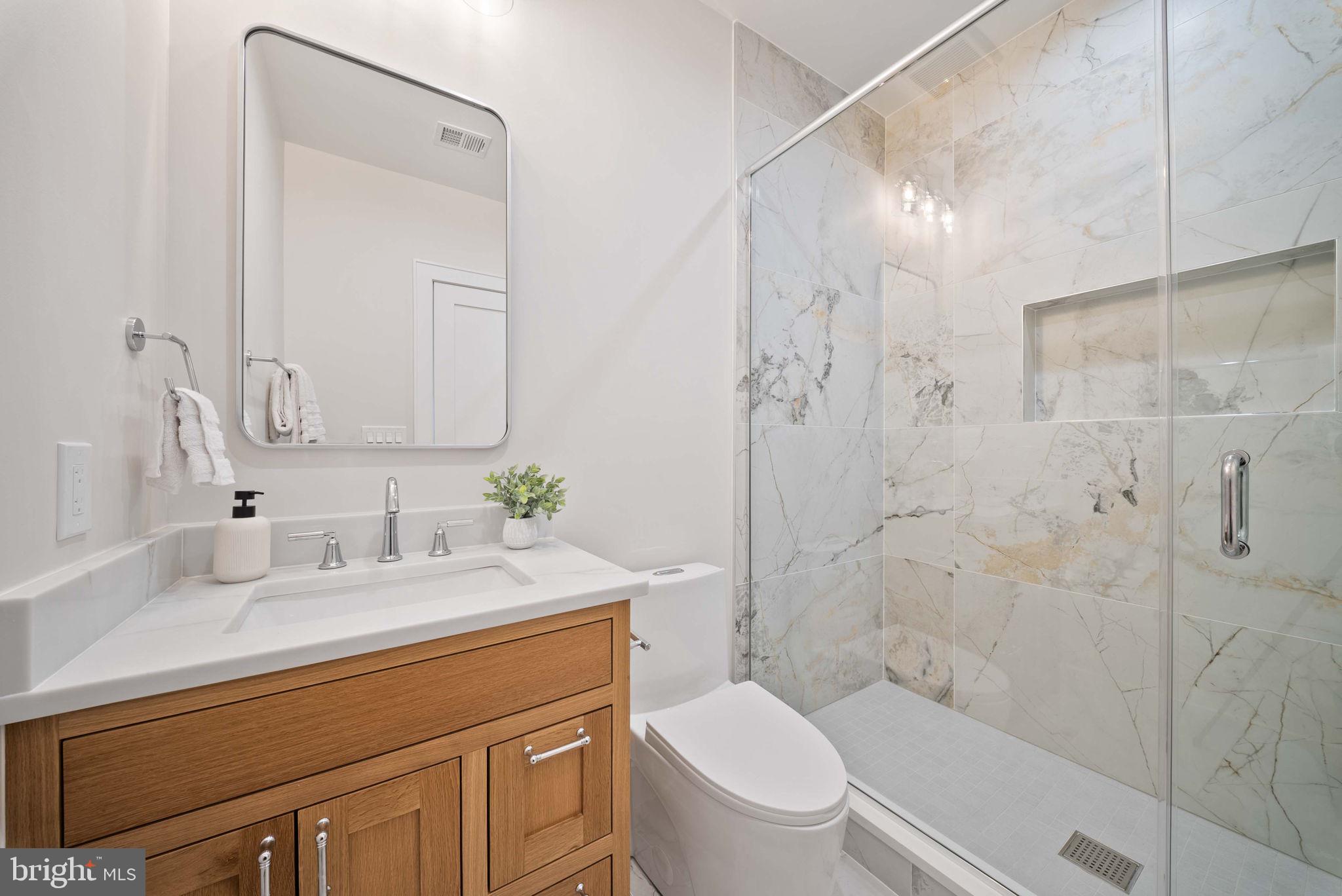 5203 Sangamore Road Bethesda, MD 20816 - Photo 38 of 60 Bathroom 3 (en suite)