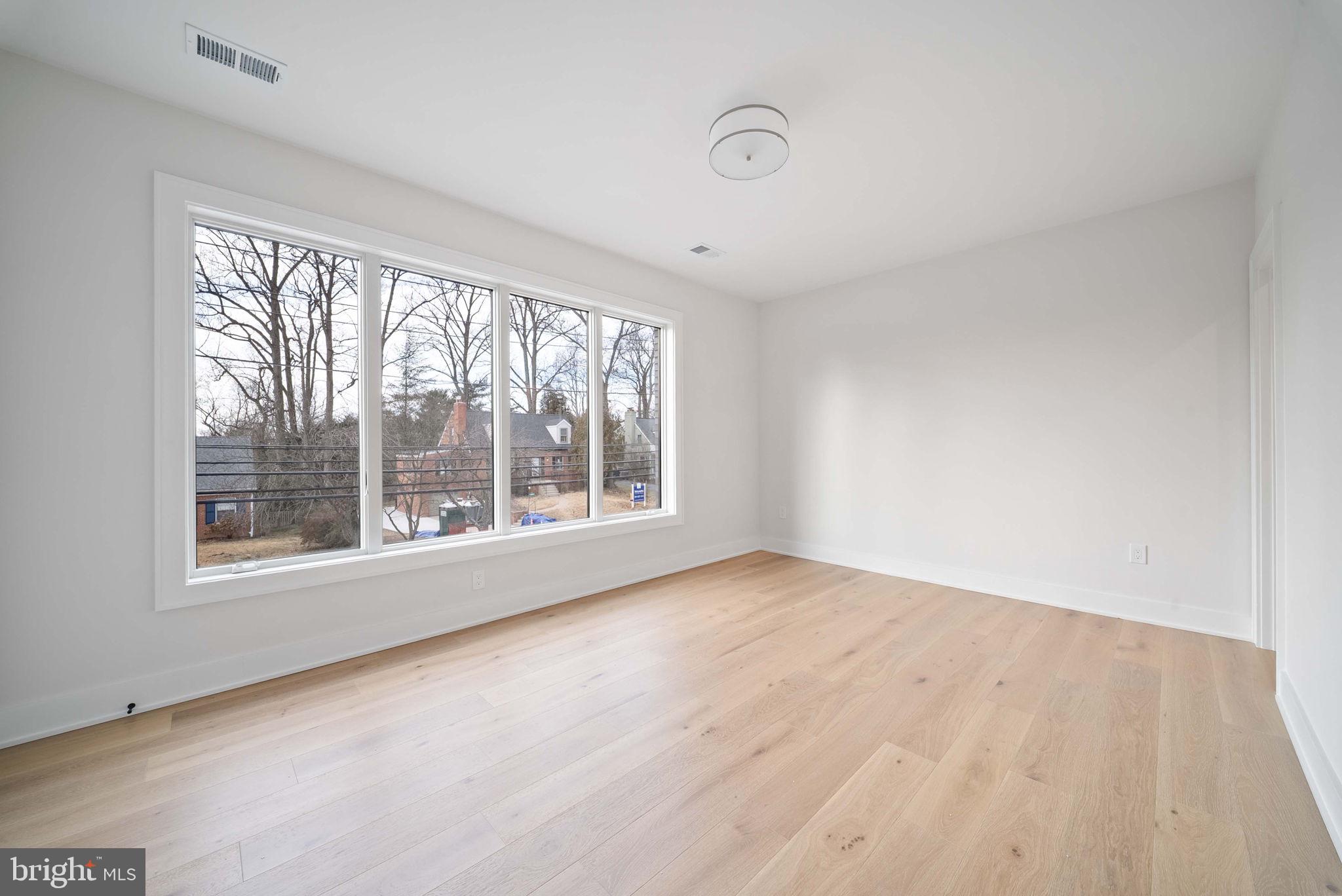 5203 Sangamore Road Bethesda, MD 20816 - Photo 40 of 60 Bedroom 4 (en suite)