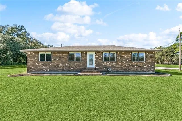 $339,000 | 13108 Highway 23, Belle Chasse, LA 70037