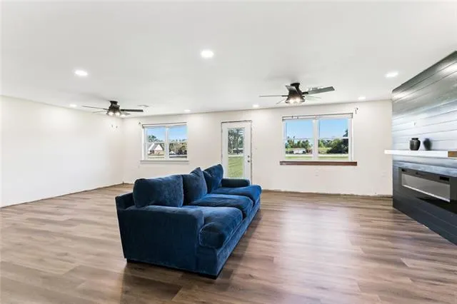 $339,000 | 13108 Highway 23, Belle Chasse, LA 70037