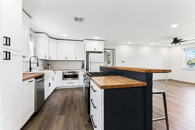 $339,000 | 13108 Highway 23, Belle Chasse, LA 70037