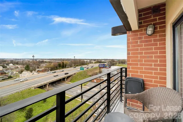 $1,549 | 715 North Church Street, Unit 712, Charlotte, NC 28202