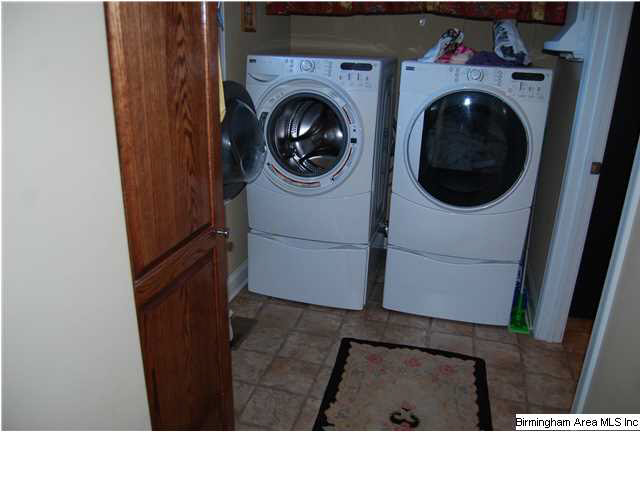 1536 Rochester Road Jacksonville, AL 36265 - Photo 9 of 32 Gallery Image 9