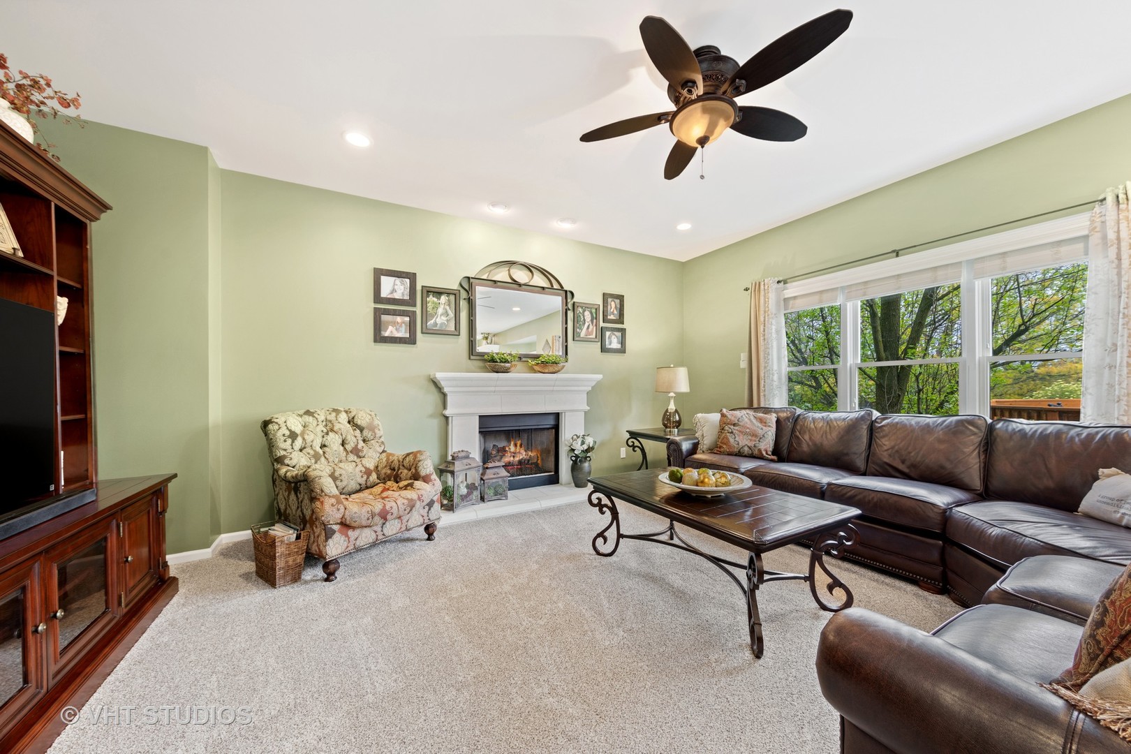39W196 Bartelt Road Geneva, IL 60134 - Photo 5 of 23