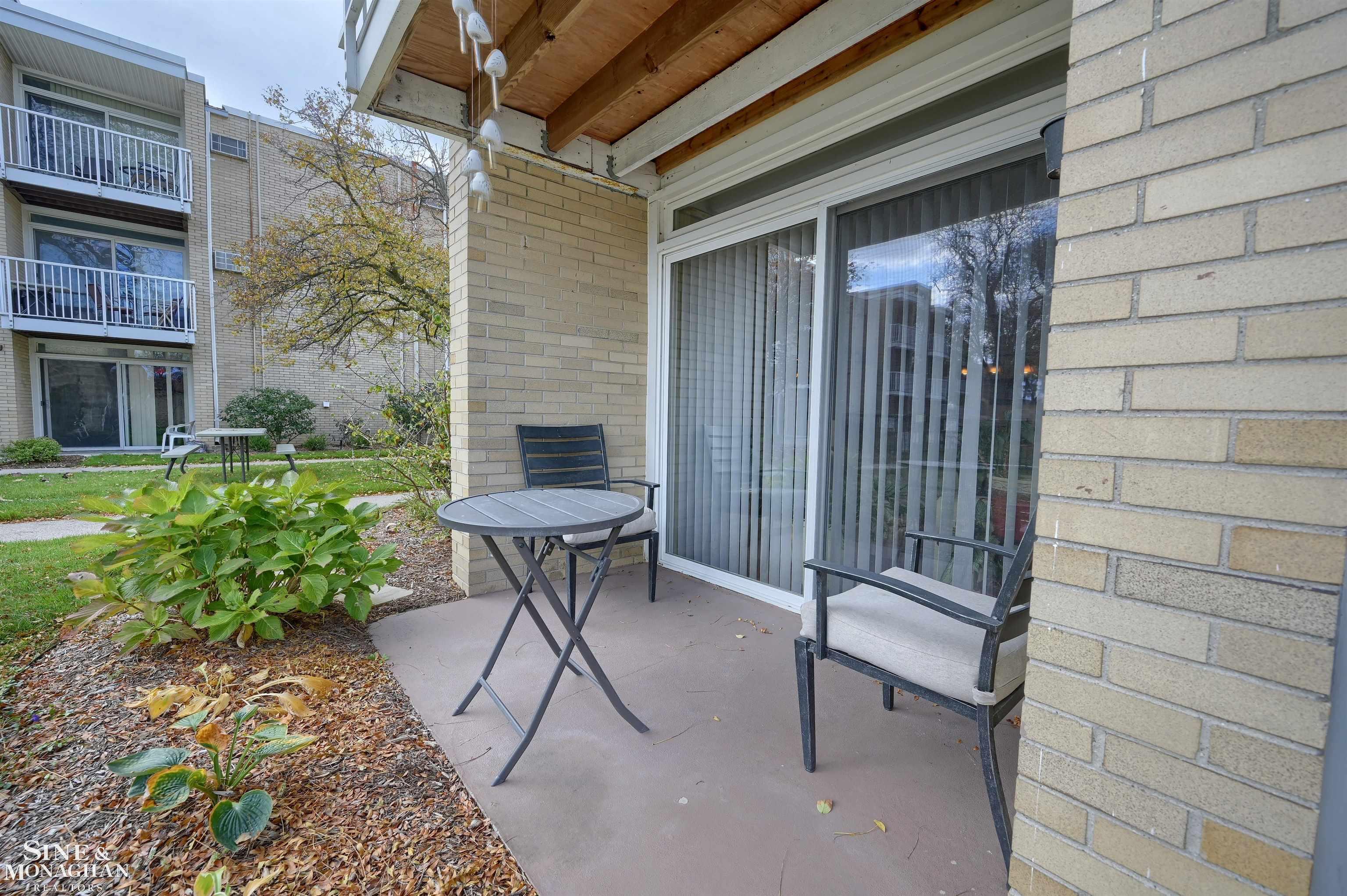 4913 North Crooks Road Royal Oak, MI 48073 - Photo 17 of 22 50126791-17.JPG