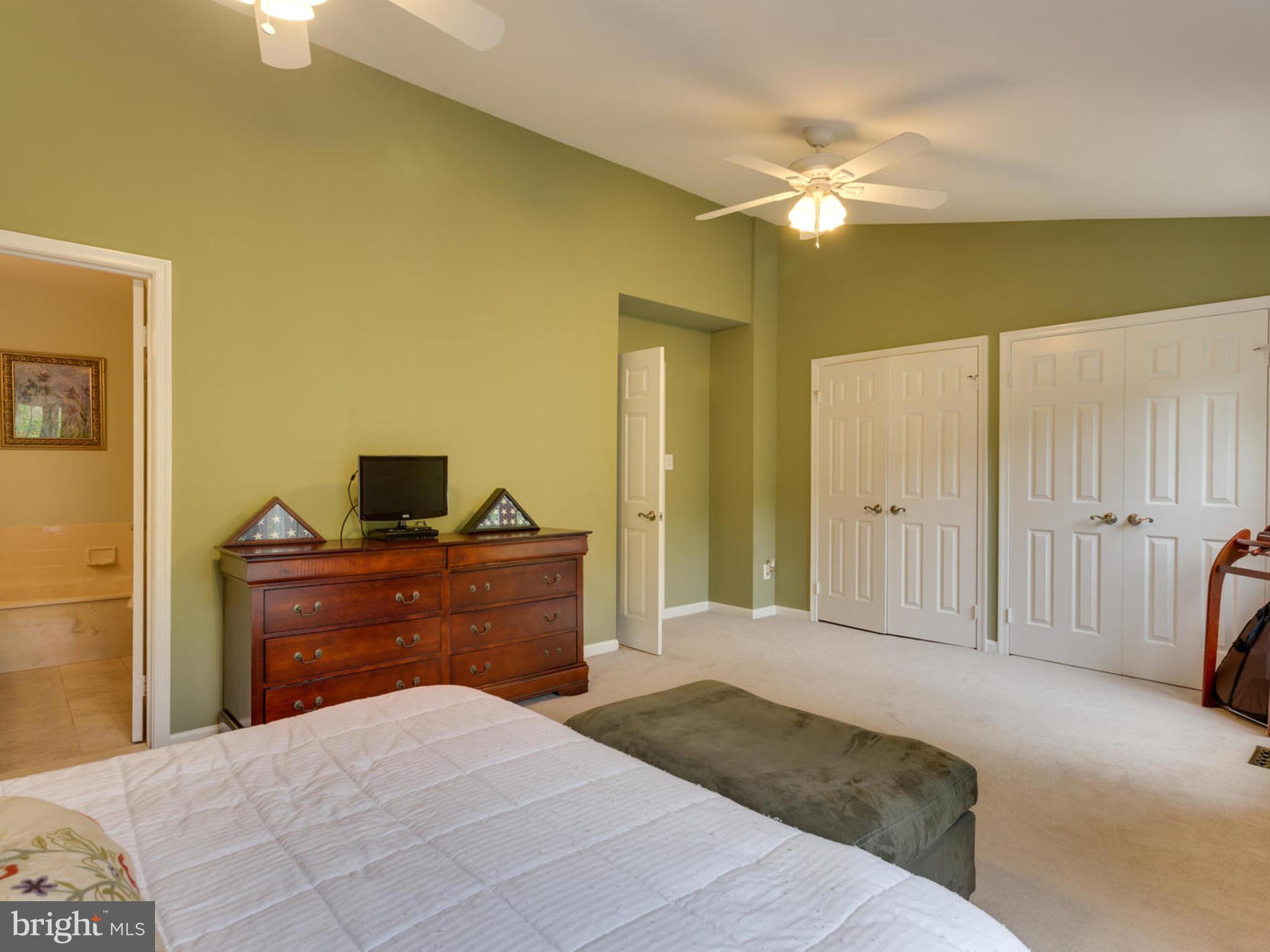 6421 English Ivy Way Springfield, VA 22152 - Photo 17 of 27 Bedroom (Master)