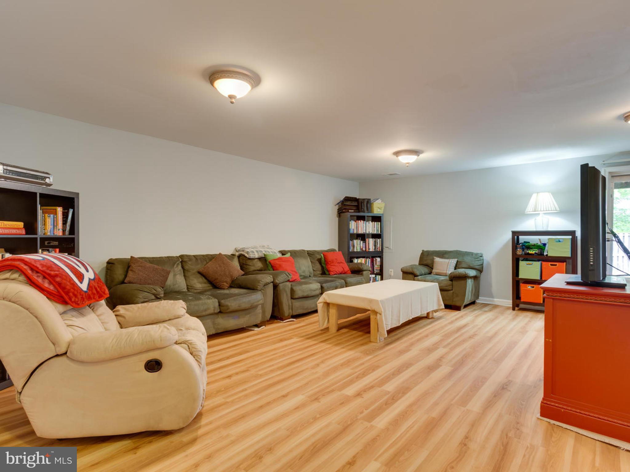 6421 English Ivy Way Springfield, VA 22152 - Photo 21 of 27 Family Room