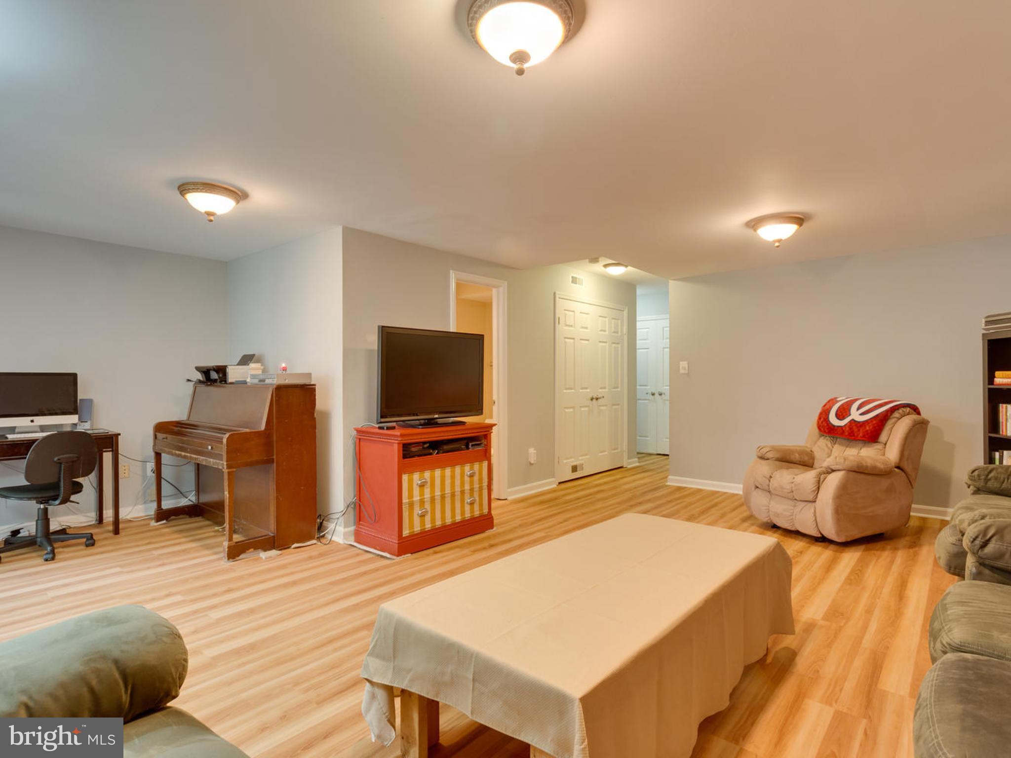 6421 English Ivy Way Springfield, VA 22152 - Photo 22 of 27 Interior (General)