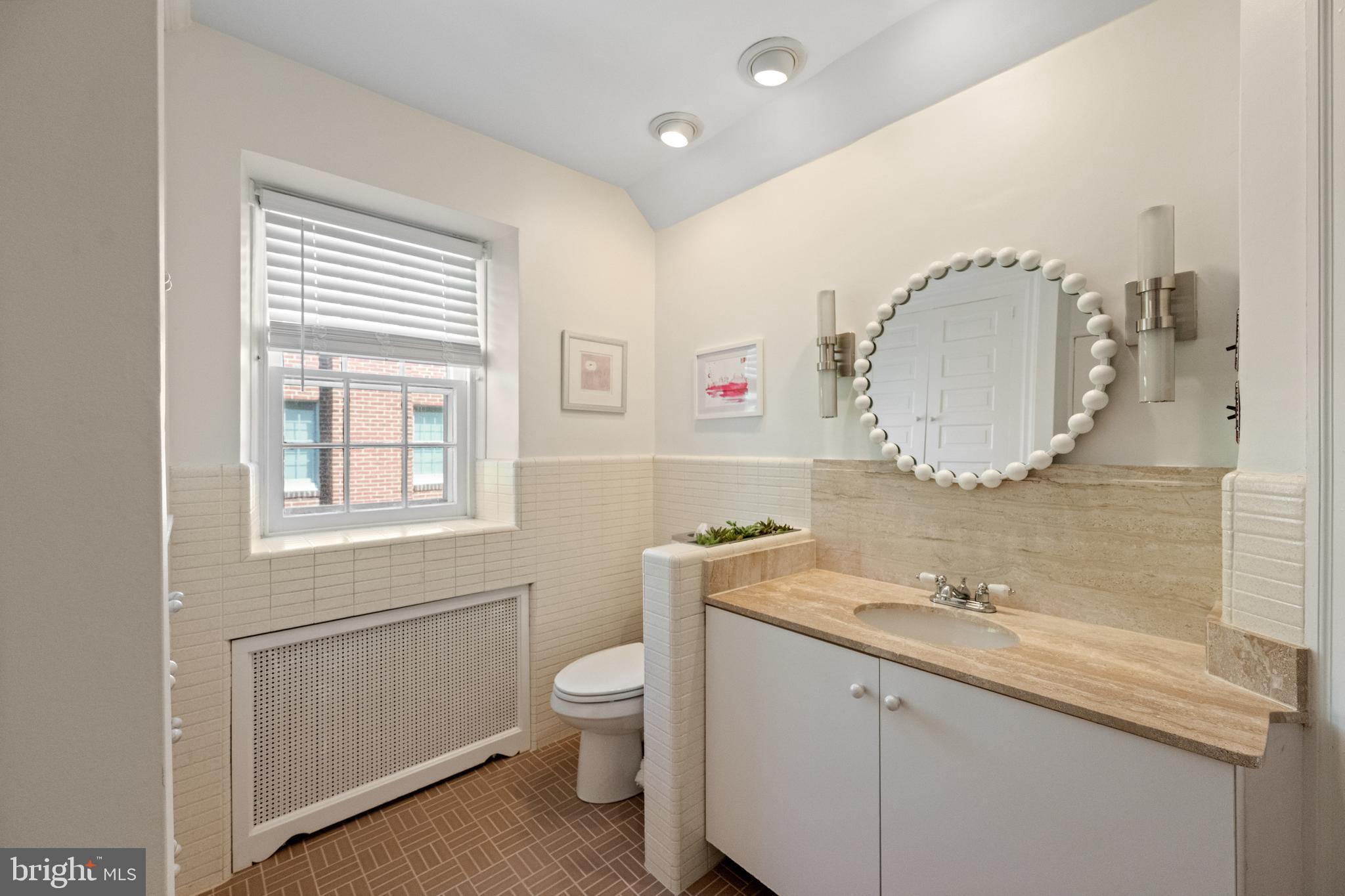 19 Derwen Road Bala Cynwyd, PA 19004 - Photo 34 of 44 Jack and Jill Bathroom