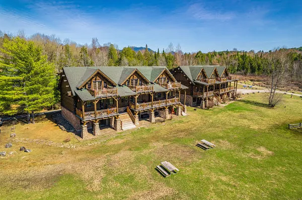 $499,000 | 31 Bayside Drive, Saranac Lake, NY 12983