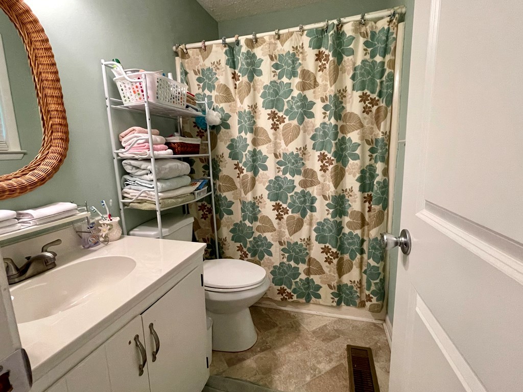 1415 Threadmill Road Dalton, GA 30720 - Photo 20 of 27 Gallery Image 20