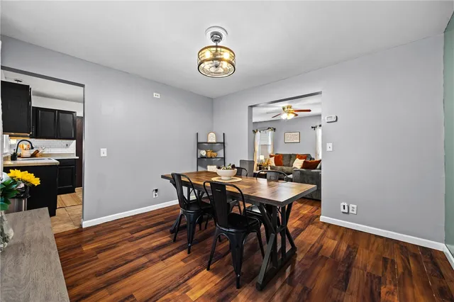 $179,900 | 203 Pinehill Drive, Irondequoit, NY 14622