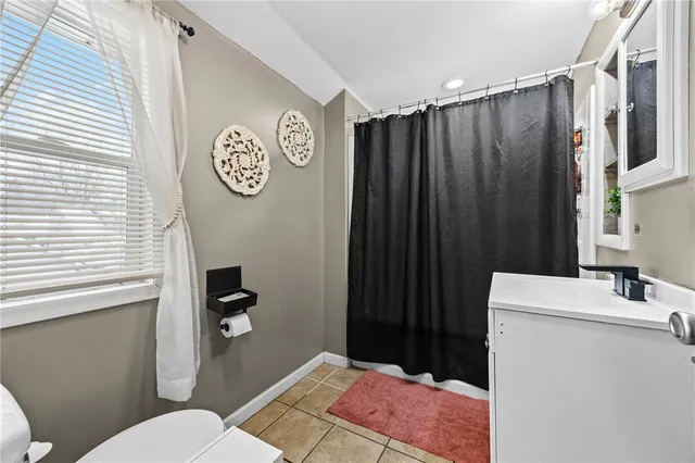 $179,900 | 203 Pinehill Drive, Irondequoit, NY 14622