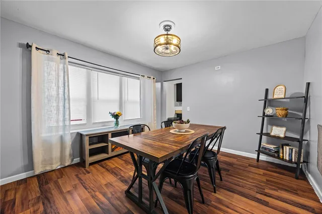 $179,900 | 203 Pinehill Drive, Irondequoit, NY 14622