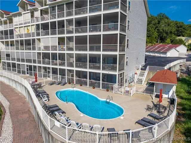 $283,600 | 562 Hyd-a-way Cove Road, Unit 2H, Camdenton, MO 65020