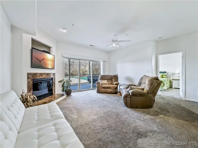 $283,600 | 562 Hyd-a-way Cove Road, Unit 2H, Camdenton, MO 65020