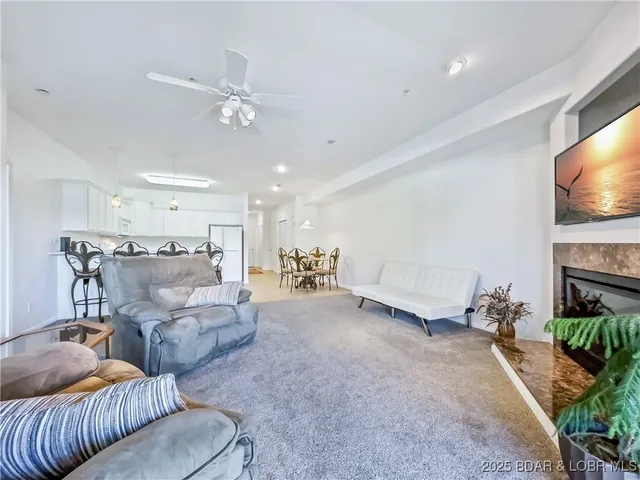 $283,600 | 562 Hyd-a-way Cove Road, Unit 2H, Camdenton, MO 65020