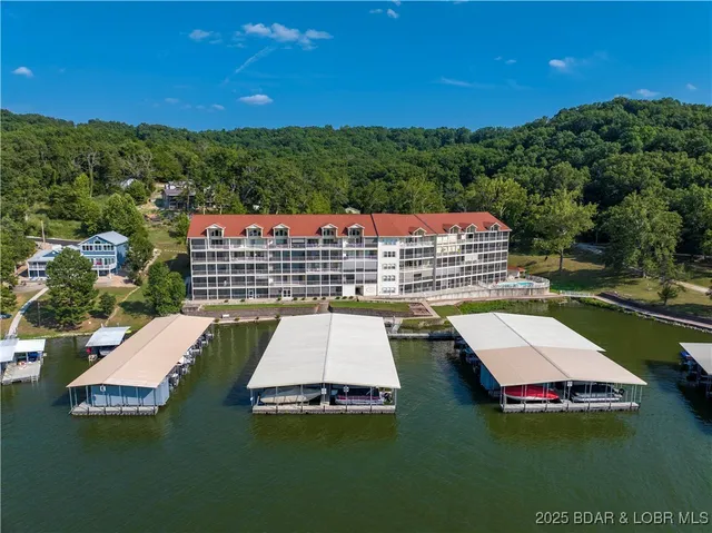 $283,600 | 562 Hyd-a-way Cove Road, Unit 2H, Camdenton, MO 65020