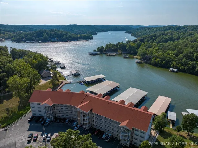 $283,600 | 562 Hyd-a-way Cove Road, Unit 2H, Camdenton, MO 65020