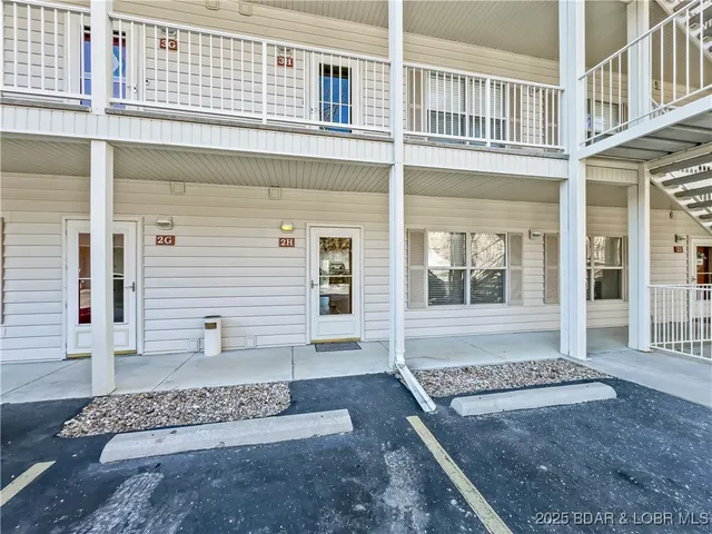 $283,600 | 562 Hyd-a-way Cove Road, Unit 2H, Camdenton, MO 65020