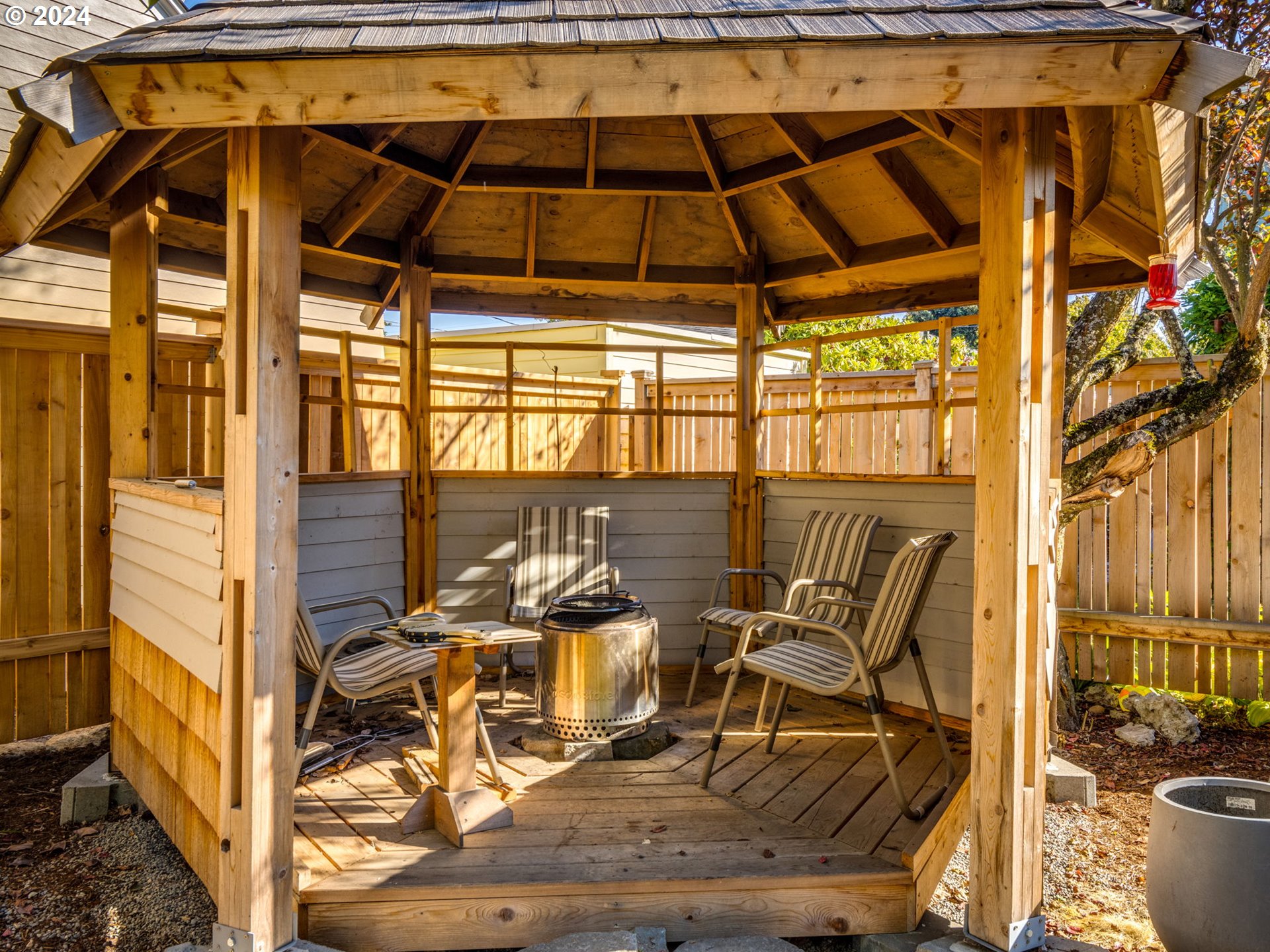 2834 Northeast 64th Avenue Portland, OR 97213 - Photo 18 of 27 a view of outdoor space with seating