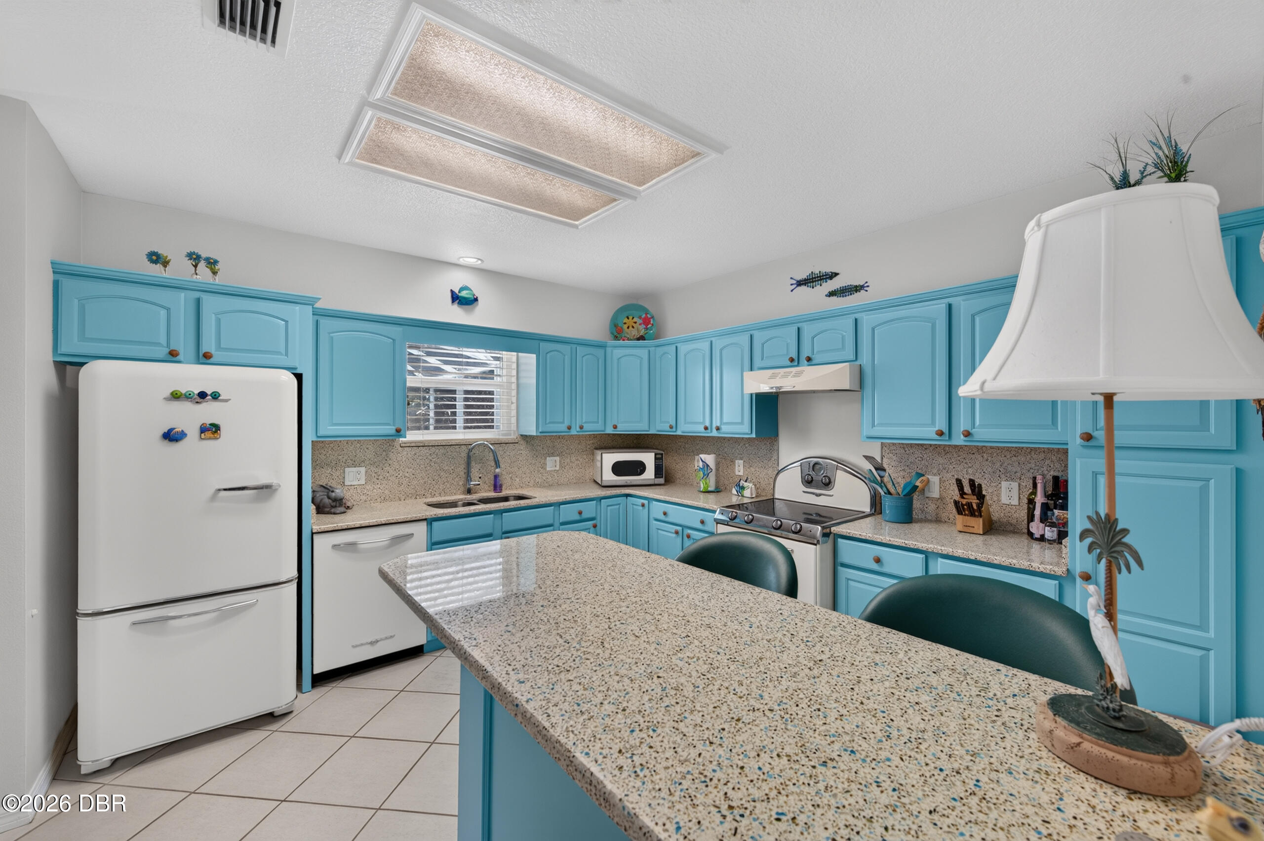 6447 Engram Road New Smyrna Beach, FL 32169 - Photo 10 of 50 D85_7554