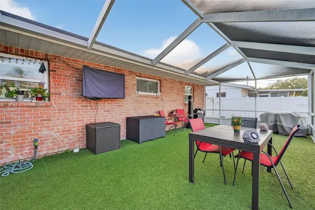 $3,490 | 11761 80th Avenue, Seminole, FL 33772