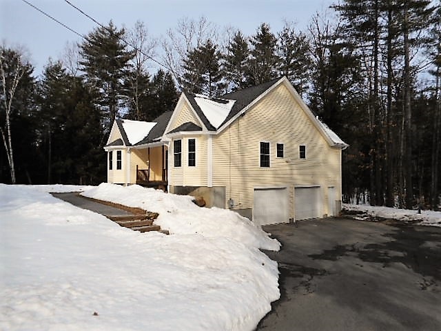 14 Harvest Road Chichester, NH 03258 - Photo 2 of 33 Gallery Image 2