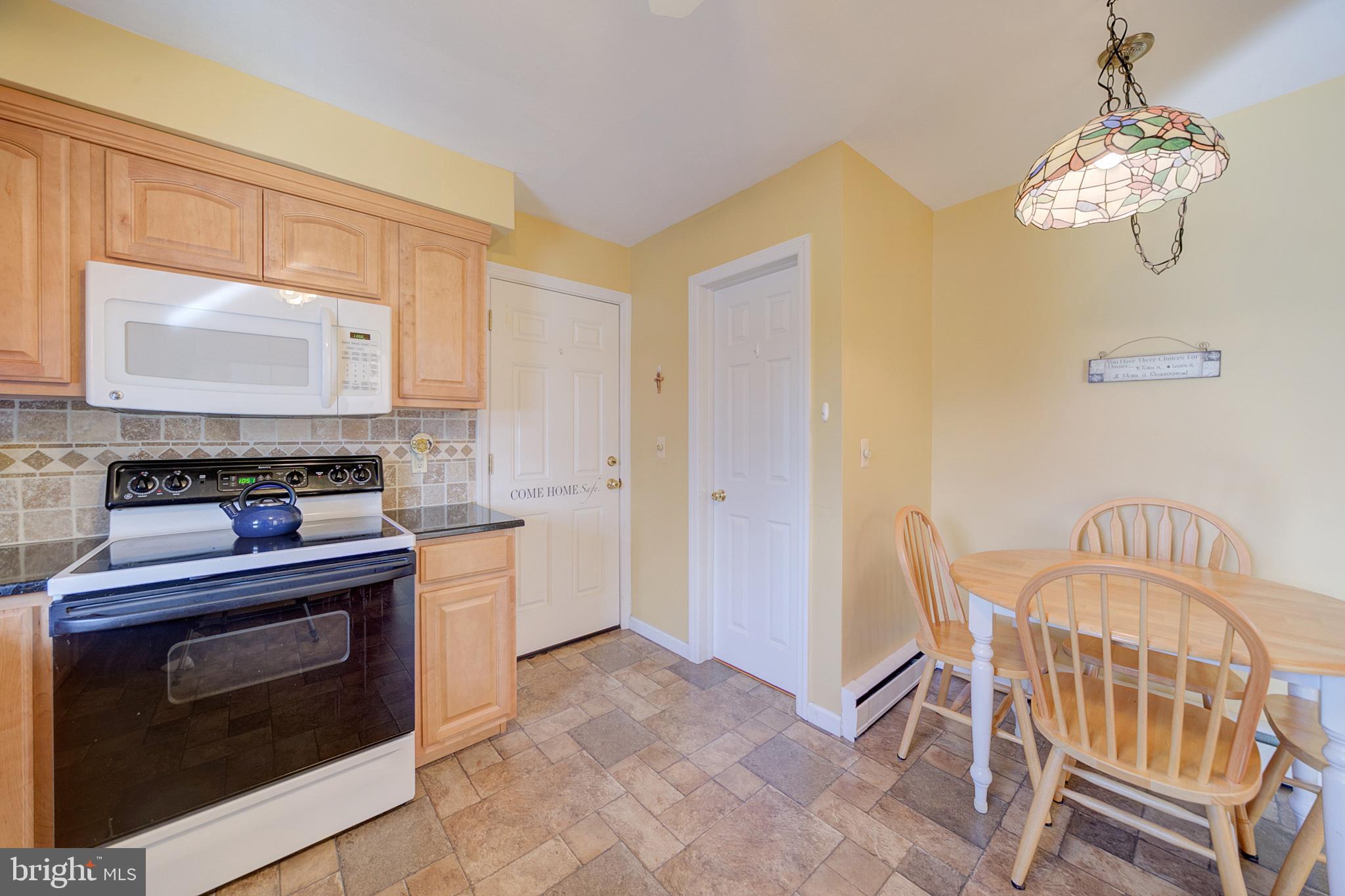 2224 Pennington Road Ewing, NJ 08638 - Photo 14 of 35