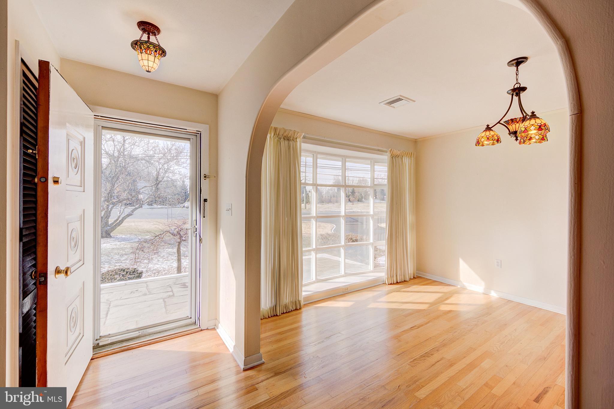 2224 Pennington Road Ewing, NJ 08638 - Photo 7 of 35 Foyer