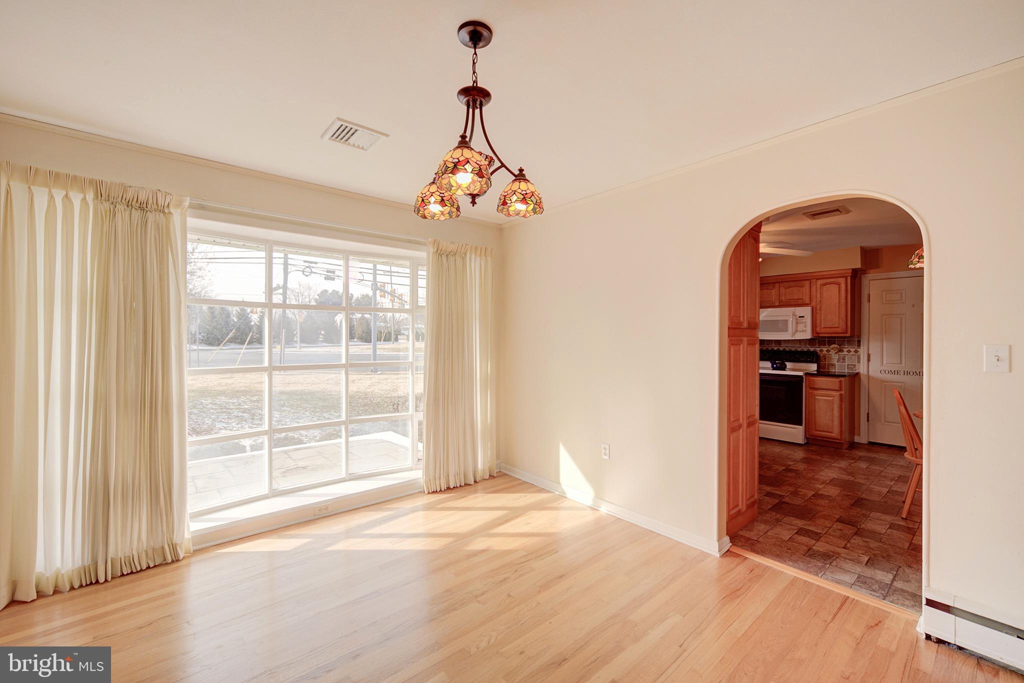 2224 Pennington Road Ewing, NJ 08638 - Photo 9 of 35 Dining Room