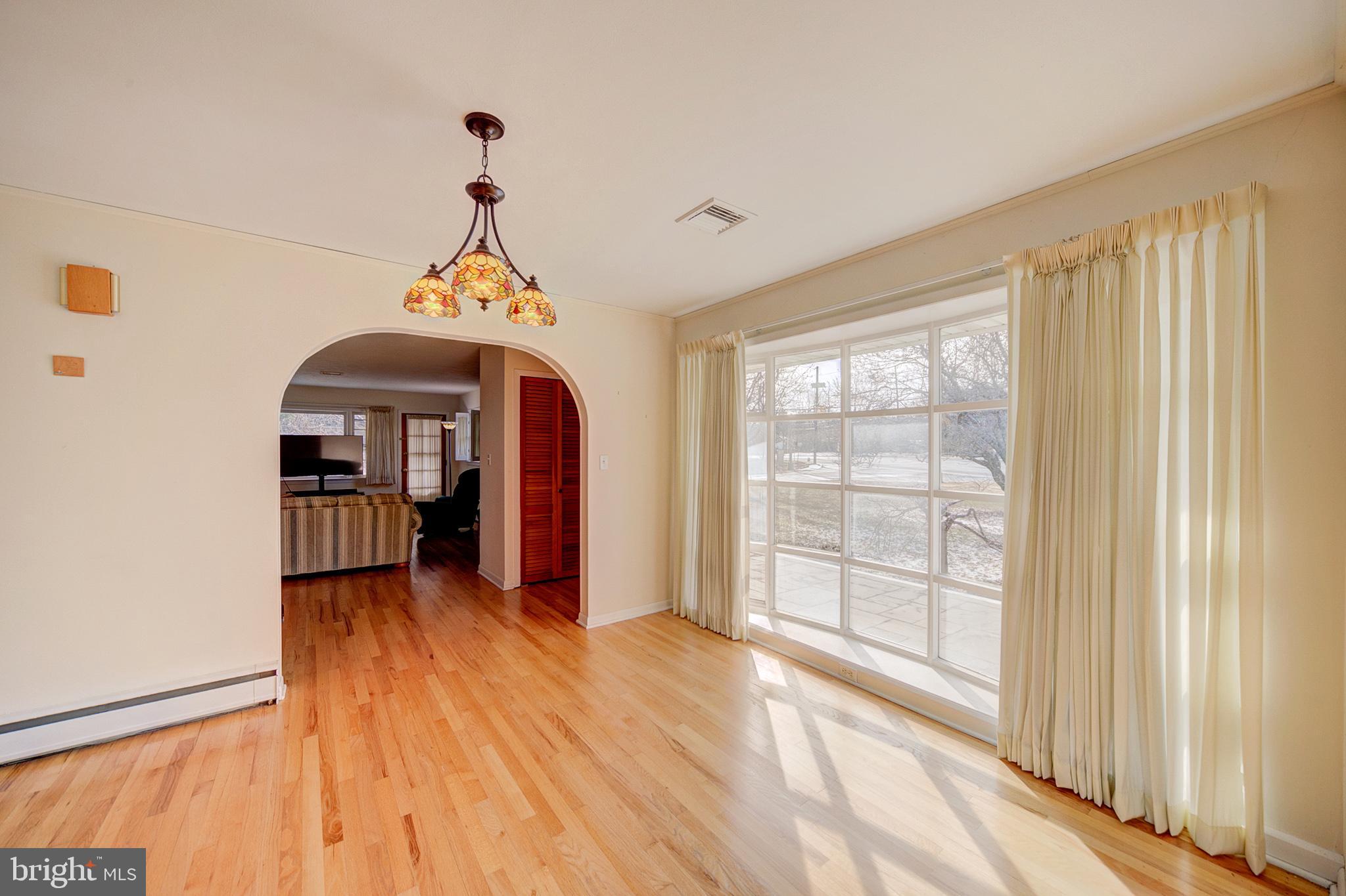 2224 Pennington Road Ewing, NJ 08638 - Photo 10 of 35