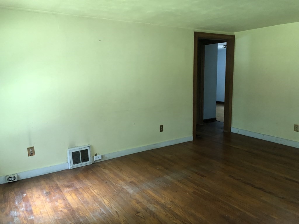 270 Wisdom Way Greenfield, MA 01301 - Photo 14 of 29 Gallery Image 14