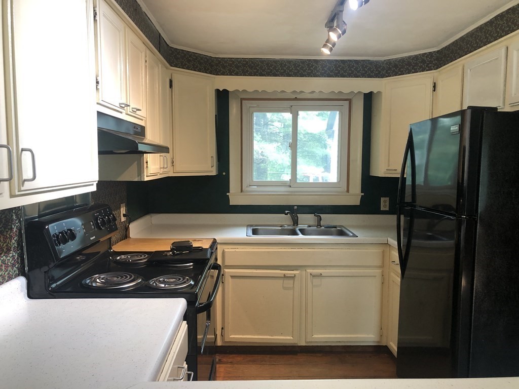 270 Wisdom Way Greenfield, MA 01301 - Photo 10 of 29 Gallery Image 10
