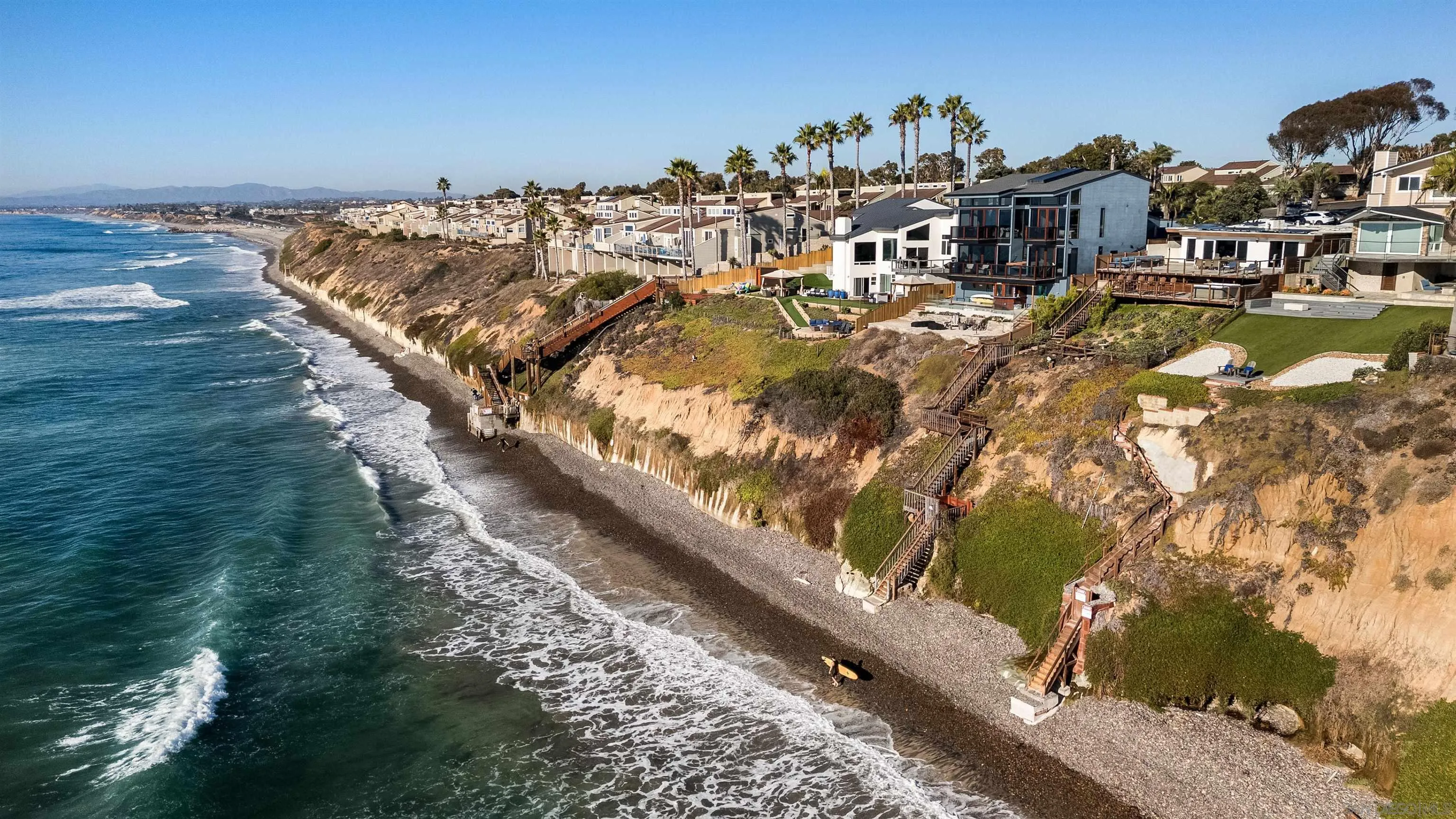 1680 Neptune Avenue Encinitas, CA 92024 - Photo 49 of 54 a view of a city