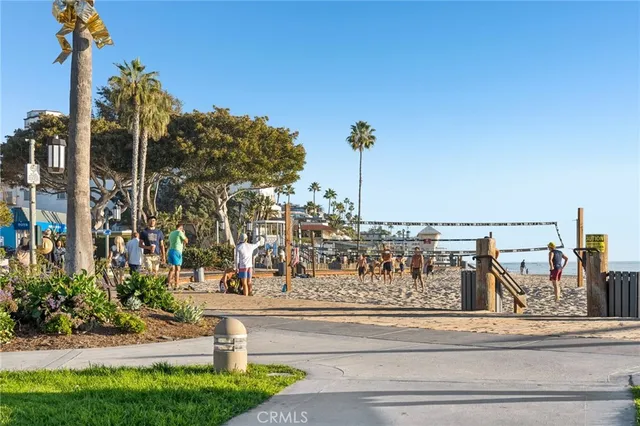 $1,250,000 | 240 Moss Street, Unit 2, Laguna Beach, CA 92651