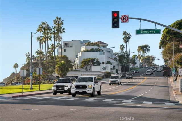 $1,250,000 | 240 Moss Street, Unit 2, Laguna Beach, CA 92651