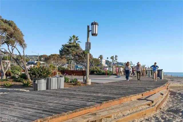 $1,250,000 | 240 Moss Street, Unit 2, Laguna Beach, CA 92651